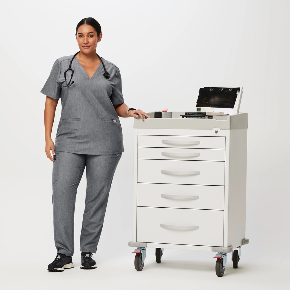 Figs Gray Women's Scrub Set